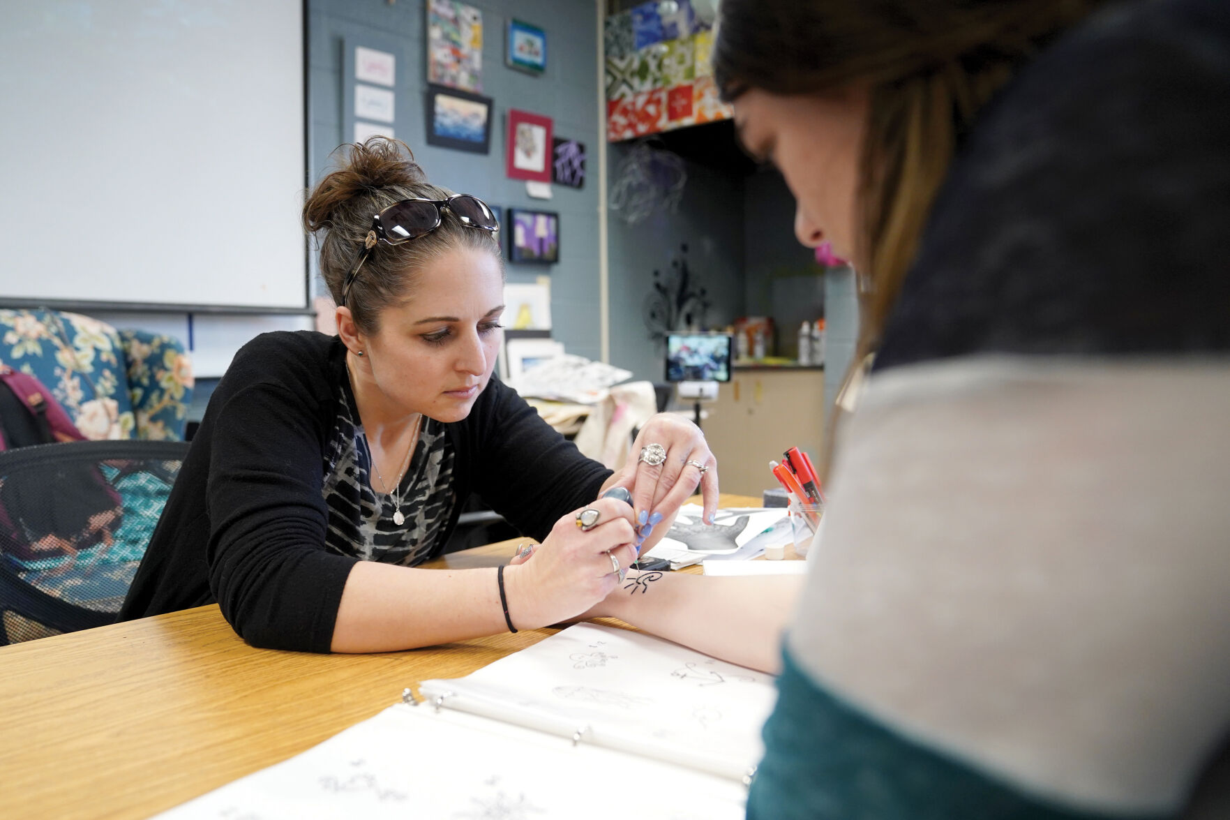Henna at SHS Standalones 004.jpg